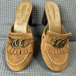 🔥 Truflex Brown Suede Heels - Great Condition 🔥